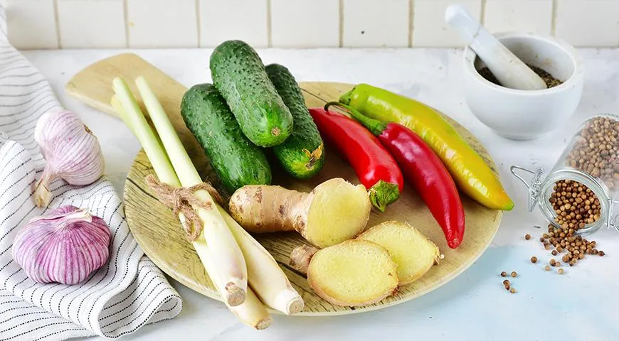 Doba starnutia infúzií s pikantnou zeleninou závisí od hlavnej zložky. Chren a zázvor je vhodné lúhovať najviac 2 dni. Horúca paprika sa môže uchovávať vo vodke niekoľko mesiacov