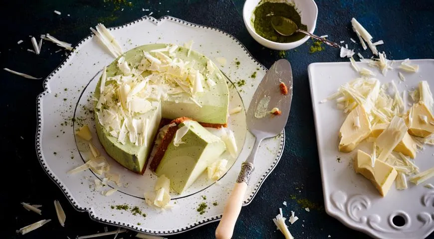 Cheesecake s bielou čokoládou a matcha čajom, recept nájdete tu