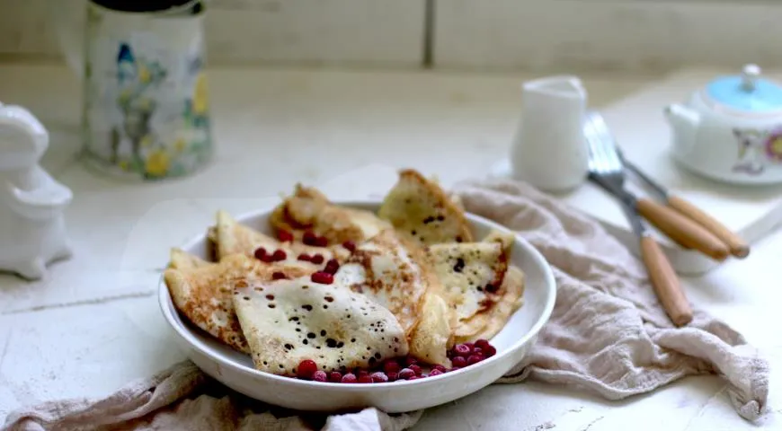 Tenké keto palacinky bez pšeničnej múky a cukru